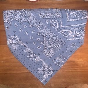 Blue bandana-styled tube top
